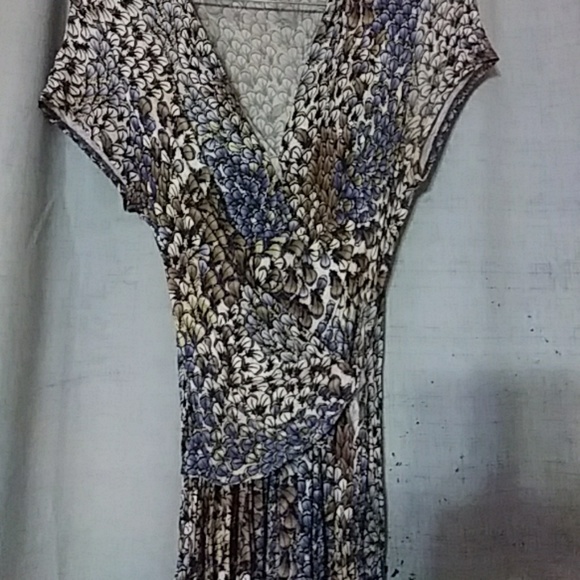 DESIGNER WRAP DRESS - Picture 2 of 4